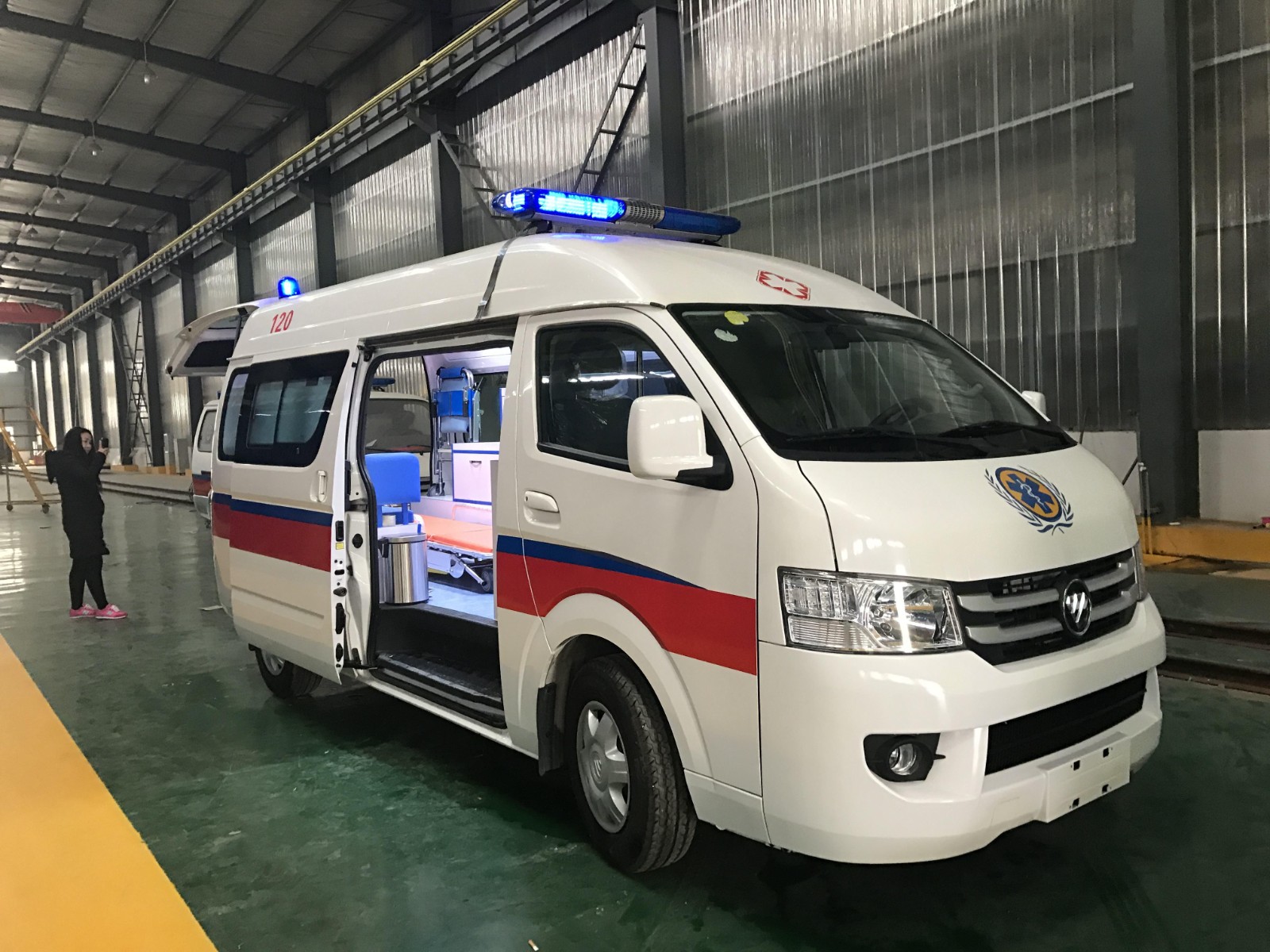 工布江达县救护车转院